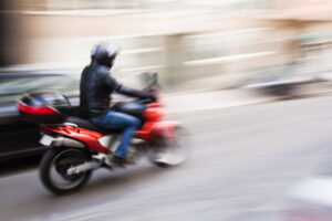 ¿Qué causa la mayoría de los accidentes de moto en Port St. Lucie?